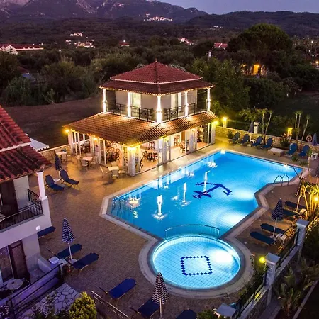 Makis Hotel
