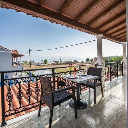 Hotel Makis 2*
