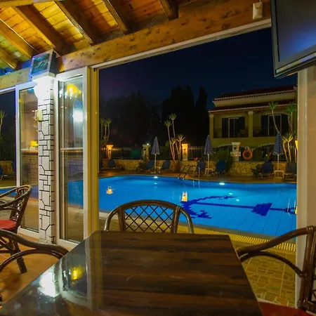 Hotell Makis 2*