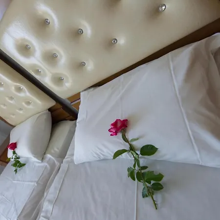 Makis 2* Roda (Corfu)